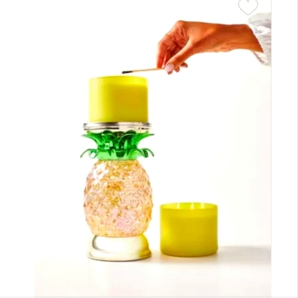 PINEAPPLE GLITTER WATER GLOBE PEDESTAL 3-Wick Candle Holder by Bath & Body Works - Picture 2 of 3